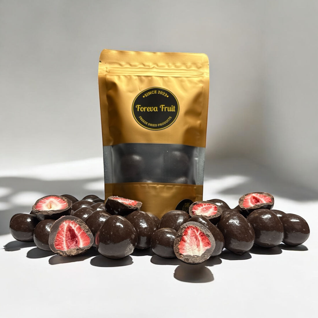 DARK Chocolate Coated Freeze Dried Strawberries – Foreva Fruit